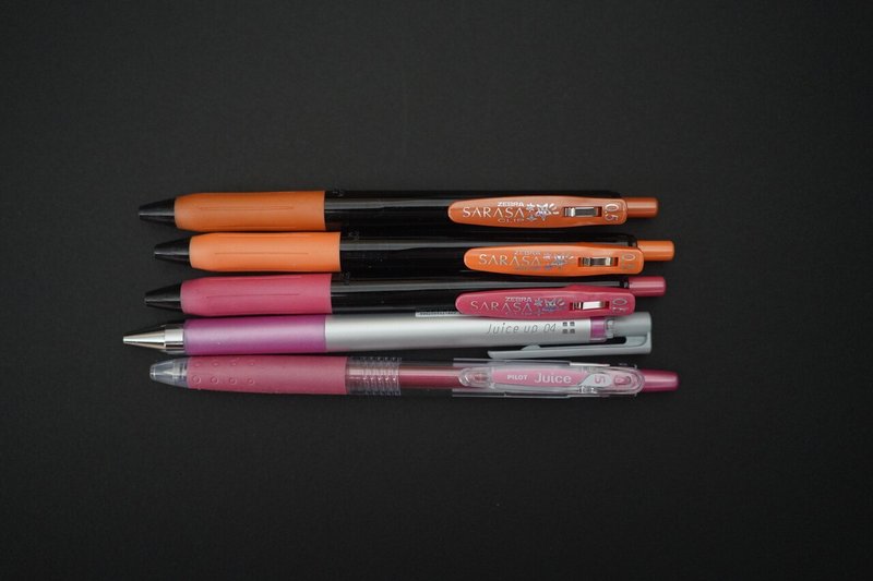 限定版ピンクゴールドのナンバリングに最適なボールペン Dialog Notebook ページ番号入りの小さな方眼ノート Note