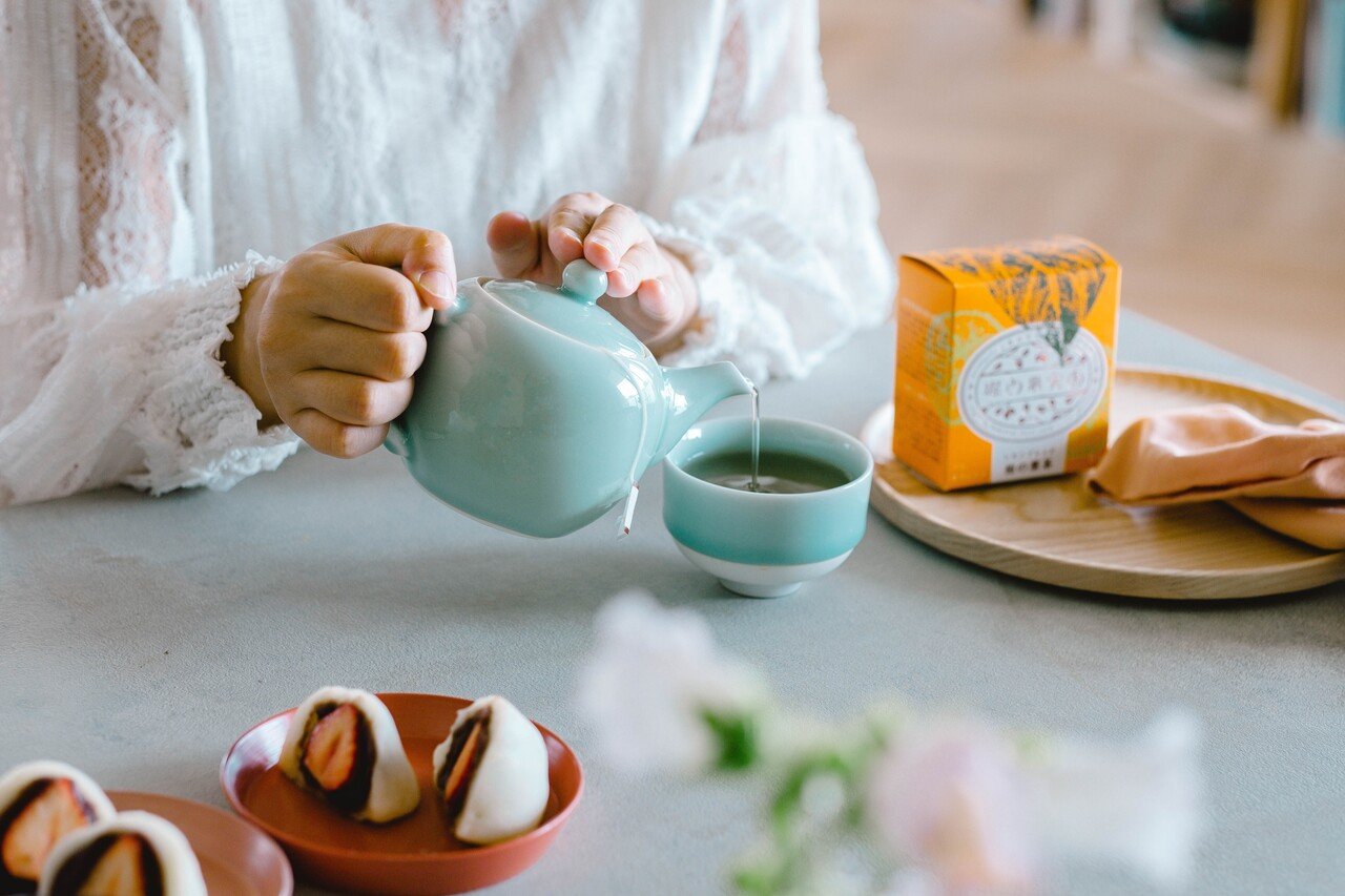 和食器でカワイイはつくれる｜青磁と漆器でティータイム｜菅野有希子