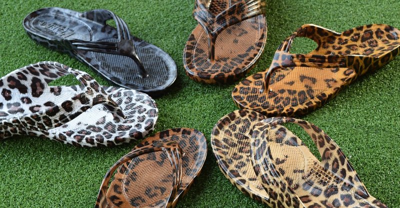ヒョウ柄ギョサンのシーズン到来 今年は5カラー展開で アナタのハートを狙い撃ち ぎょさんネット Note