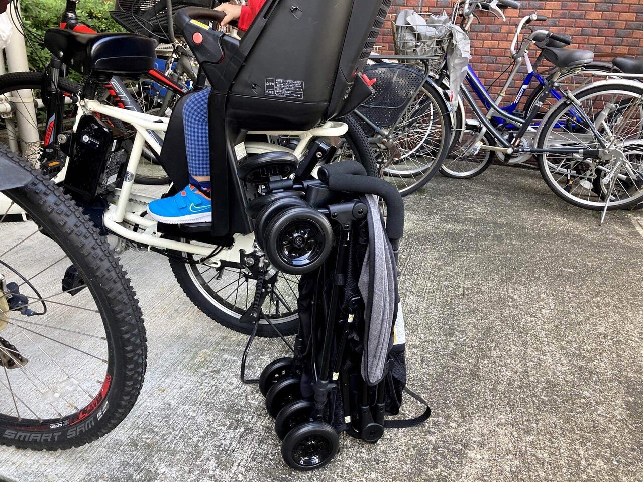 折りたたみベビーカーを電動自転車の前カゴに乗せて出かけよう まゆ Note 折りたたみベビーカーを電動自転車の前カゴに乗せて出かけよう まゆ Note