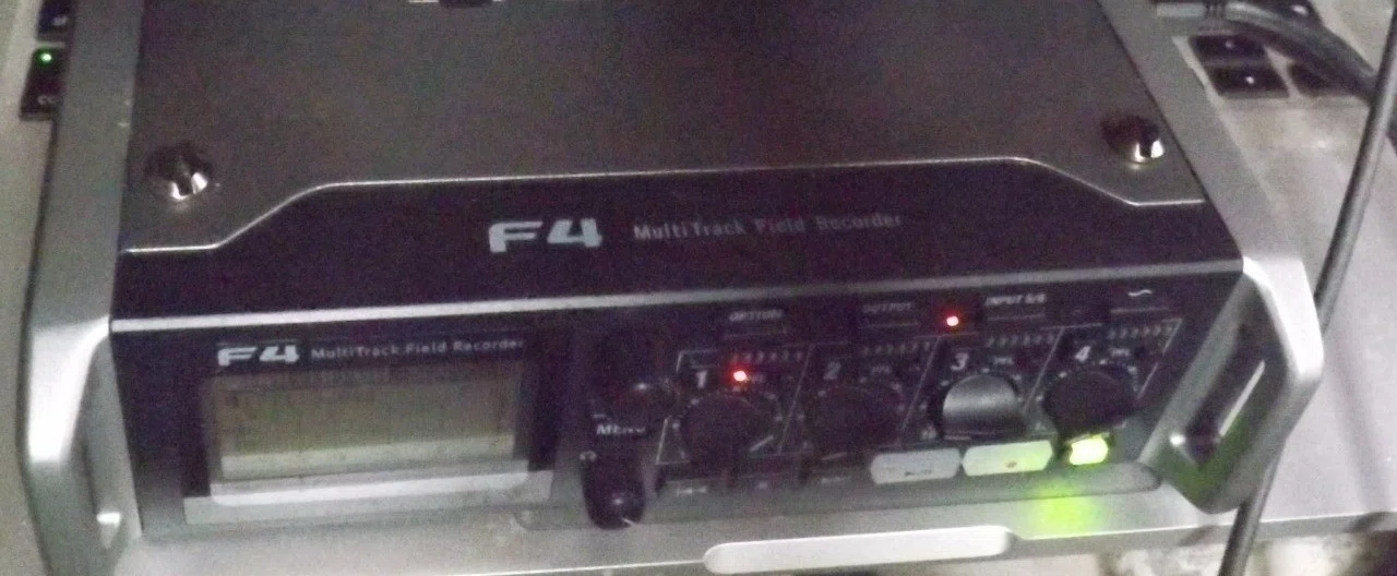 ZOOM F4雑感｜jack