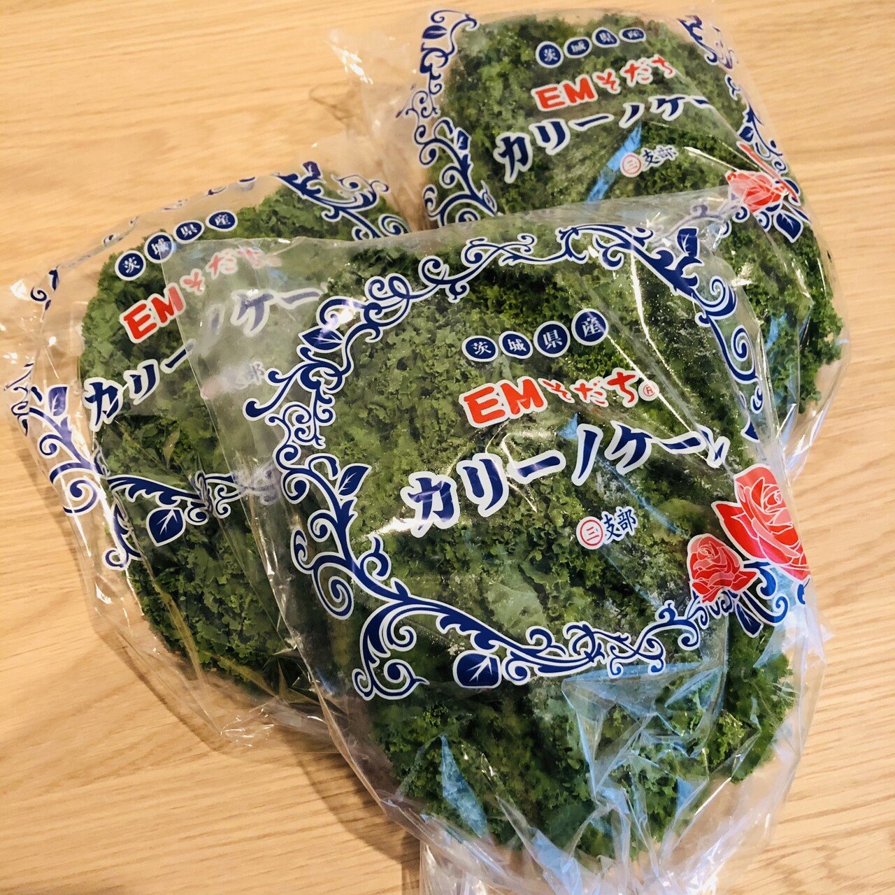 揉み込んで苦味をおさえるケールとさわやか野菜たちのサラダ 21 05 17 Kamai サラダがすき Note