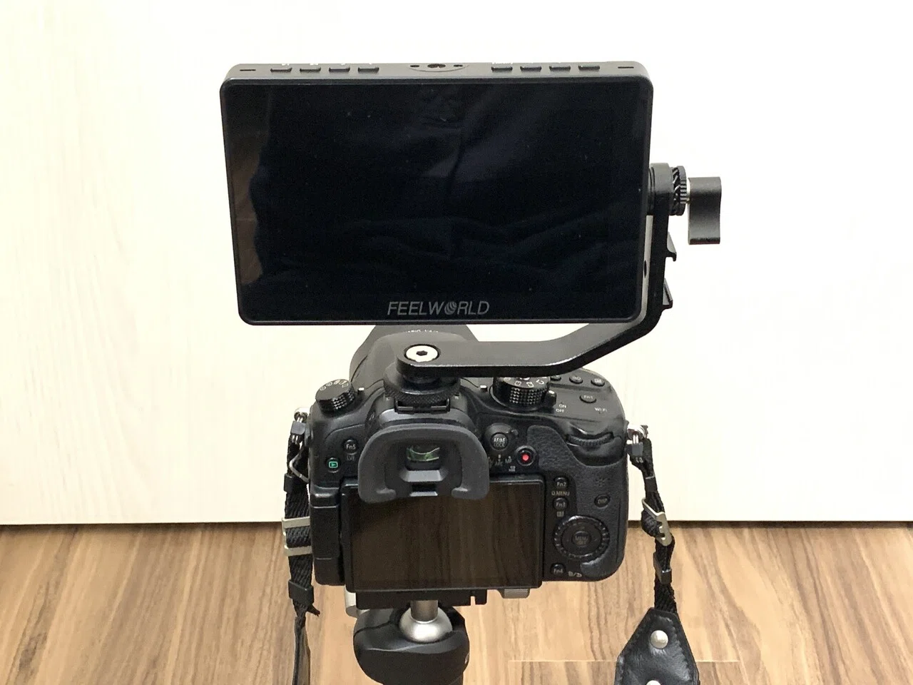 Feelworld f6plus small rigケーブルおまけ付き