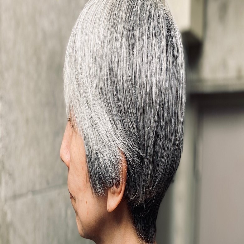 グレイヘアにしたら やさしさの意味を知った さかうえ かおる Note