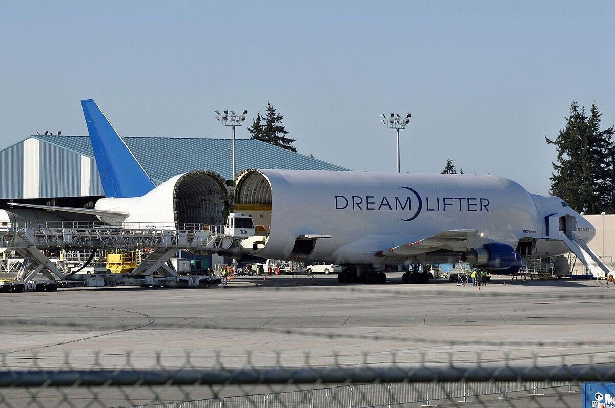 航空機DREAMLIFTER3