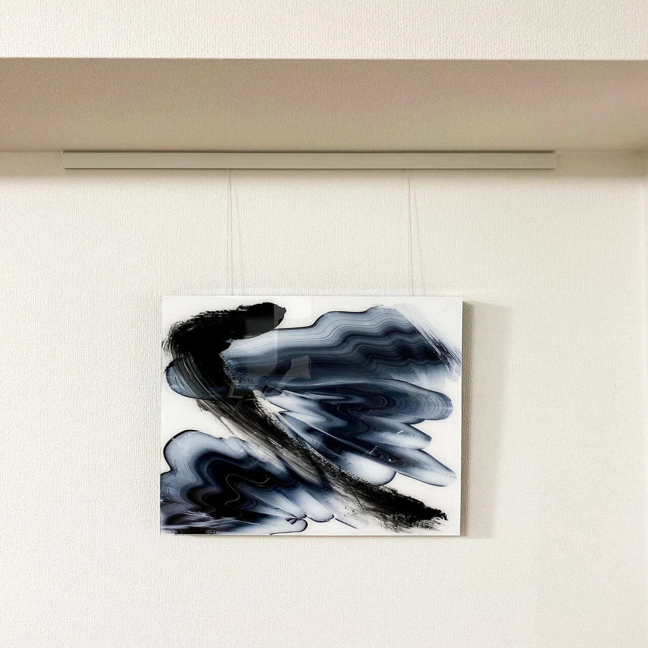 賃貸だけど アートと暮らしたくて、試行錯誤してみた。（絵画・写真編 