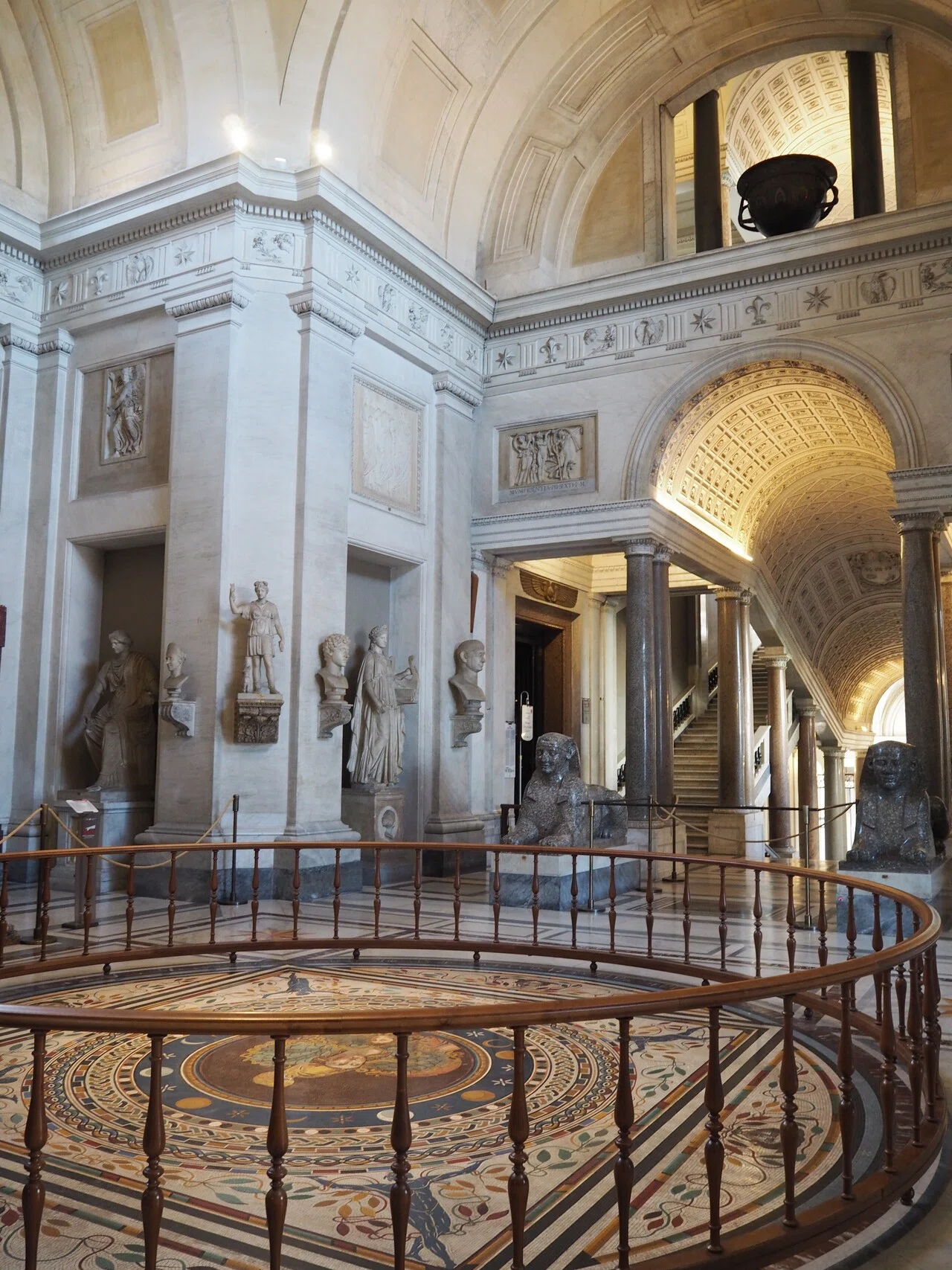 ヴァチカン美術館（Musei Vaticani） vol. 1：歴代教皇ゆかりの美術品