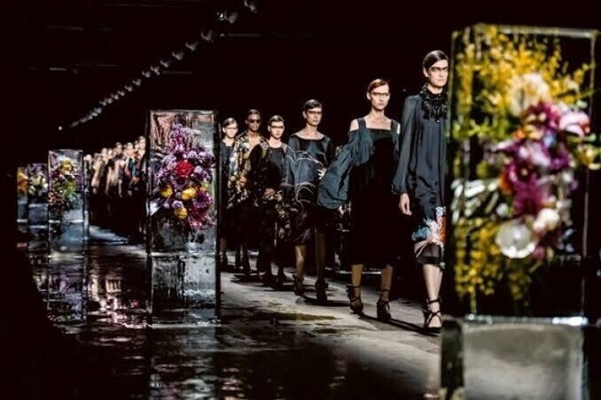 ドリス ヴァン ノッテン 美の背景を巡る旅 Saturdays Youth Note