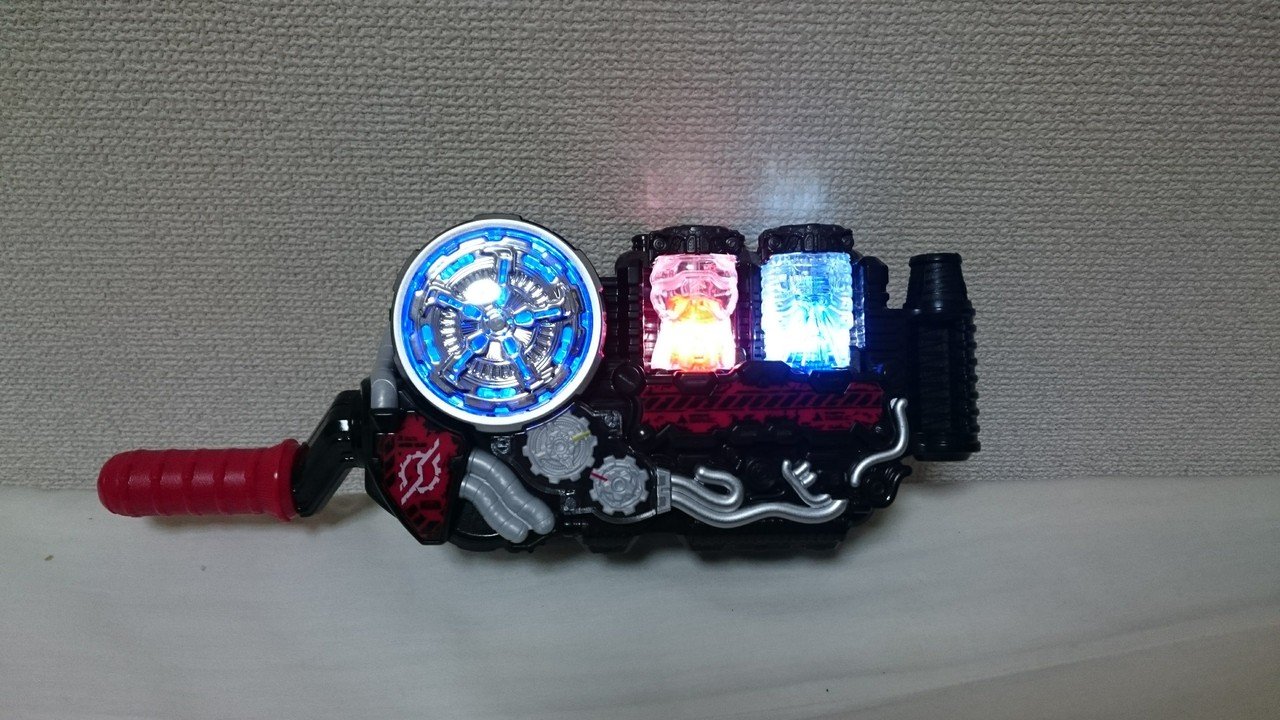 フルボトルを光らせよう！仮面ライダービルド DXビルド