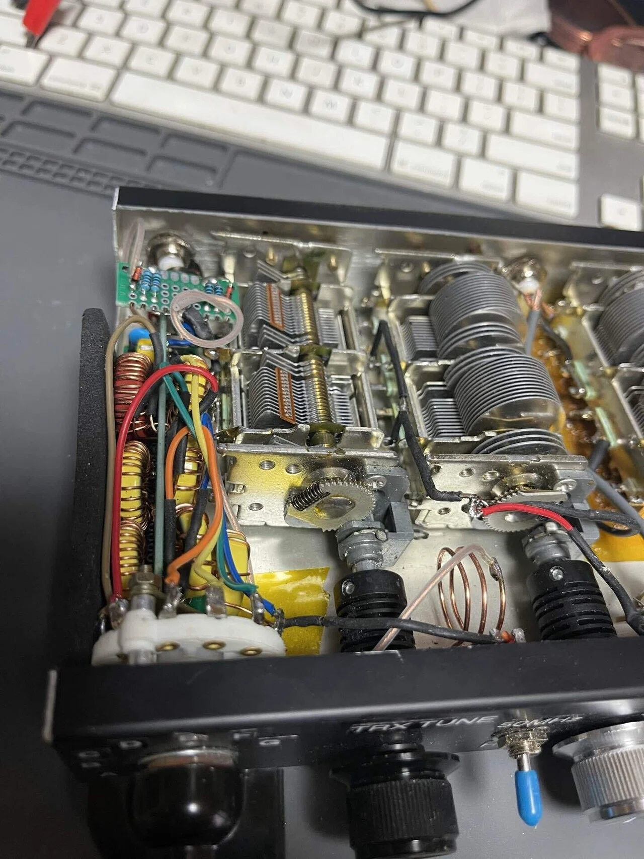 3.5MHz～50MHz対応のコンパクトアンテナチューナー制作にトライ｜なげやり