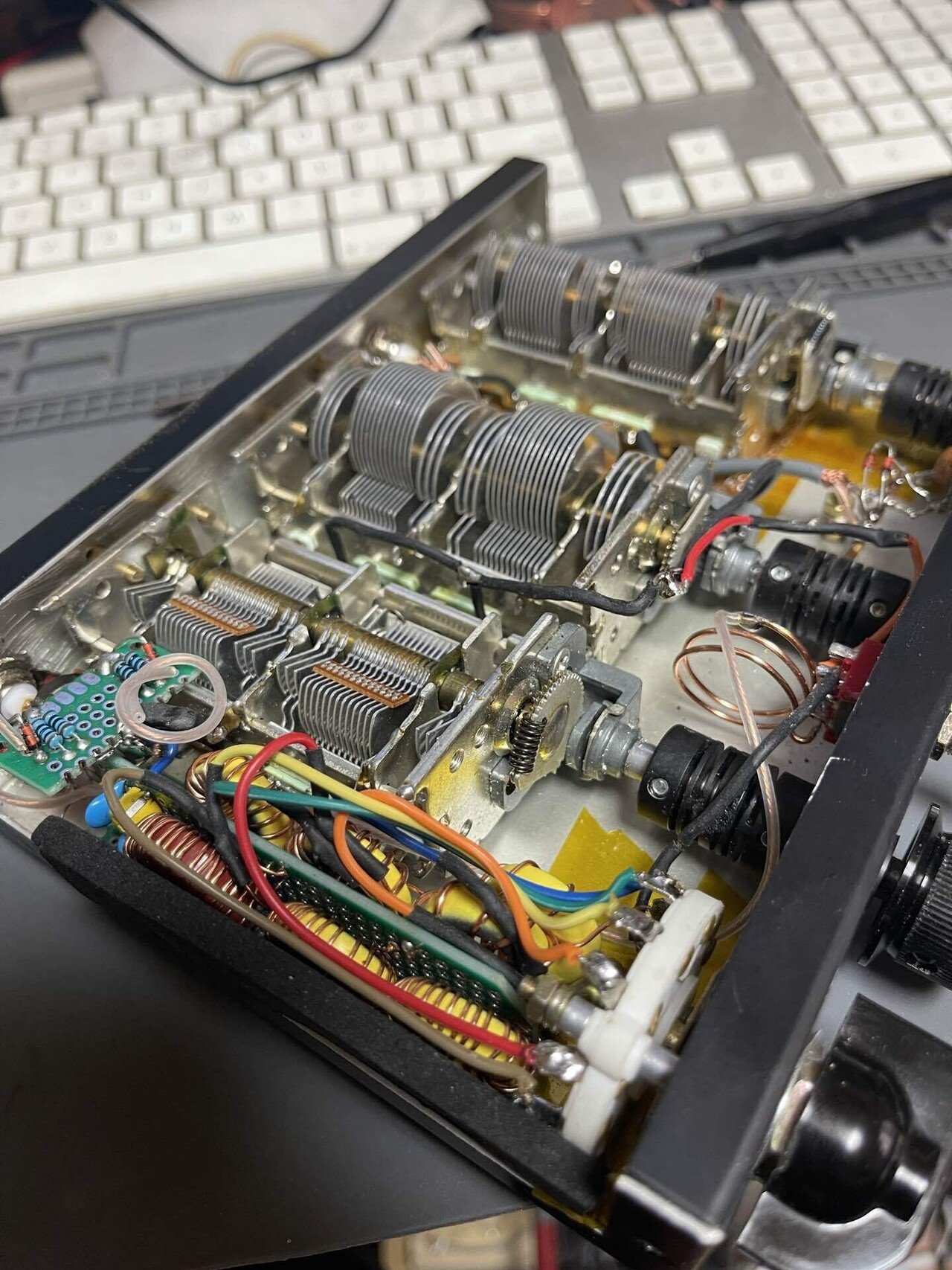 3.5MHz～50MHz対応のコンパクトアンテナチューナー制作にトライ｜なげやり