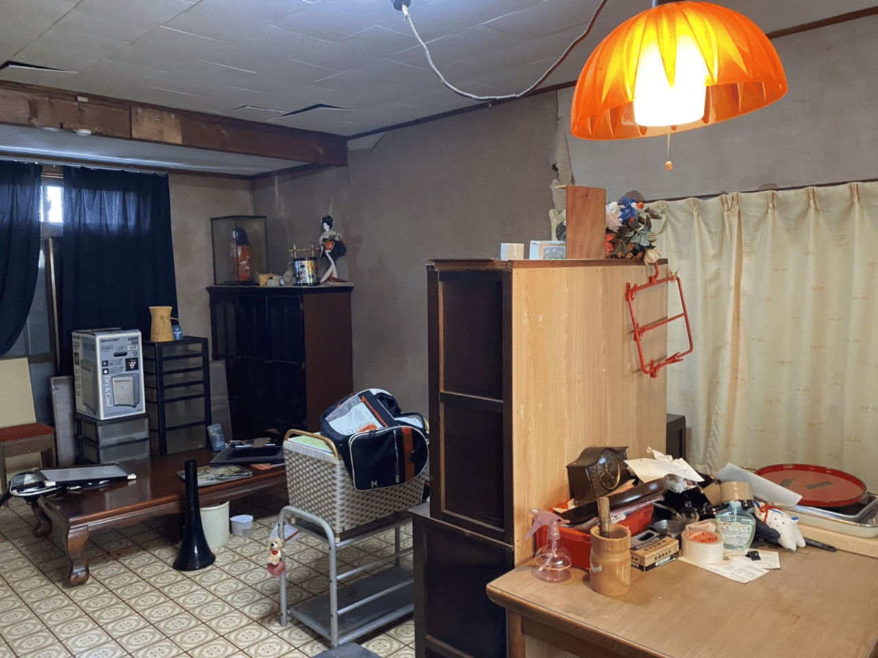 第552話 Diy和室リフォーム こげ茶柱と壁紙は白 ジョイフル大家 Note