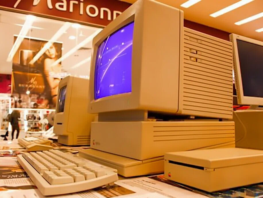 Apple vs. Apple 2つのAppleの争いー Apple(アップル・コンピューター