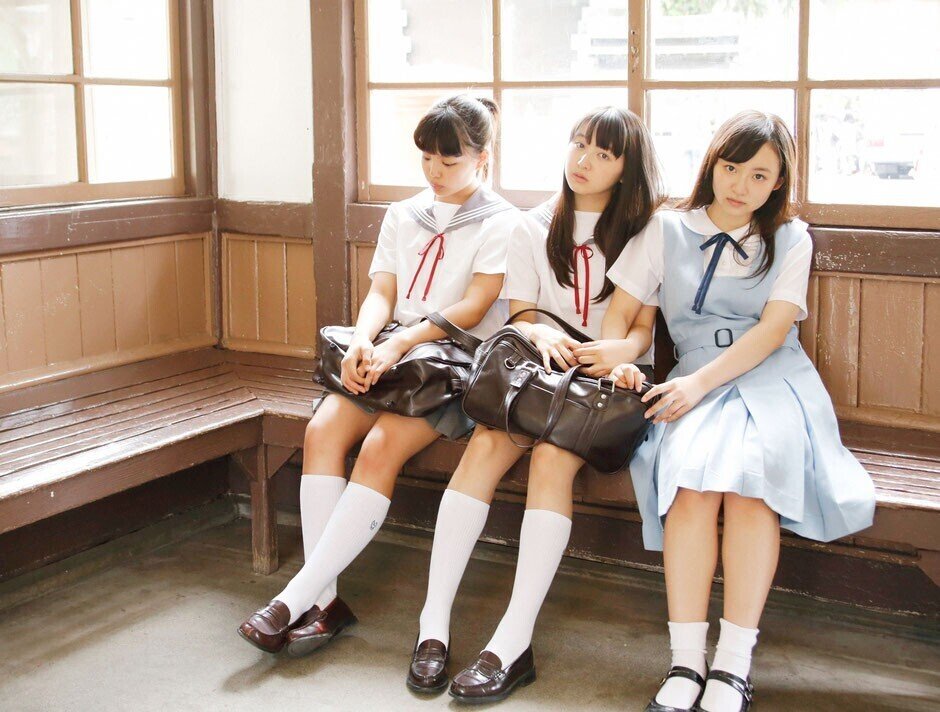 昭和　学生　制服　性交 アイドルと制服｜鈴木P
