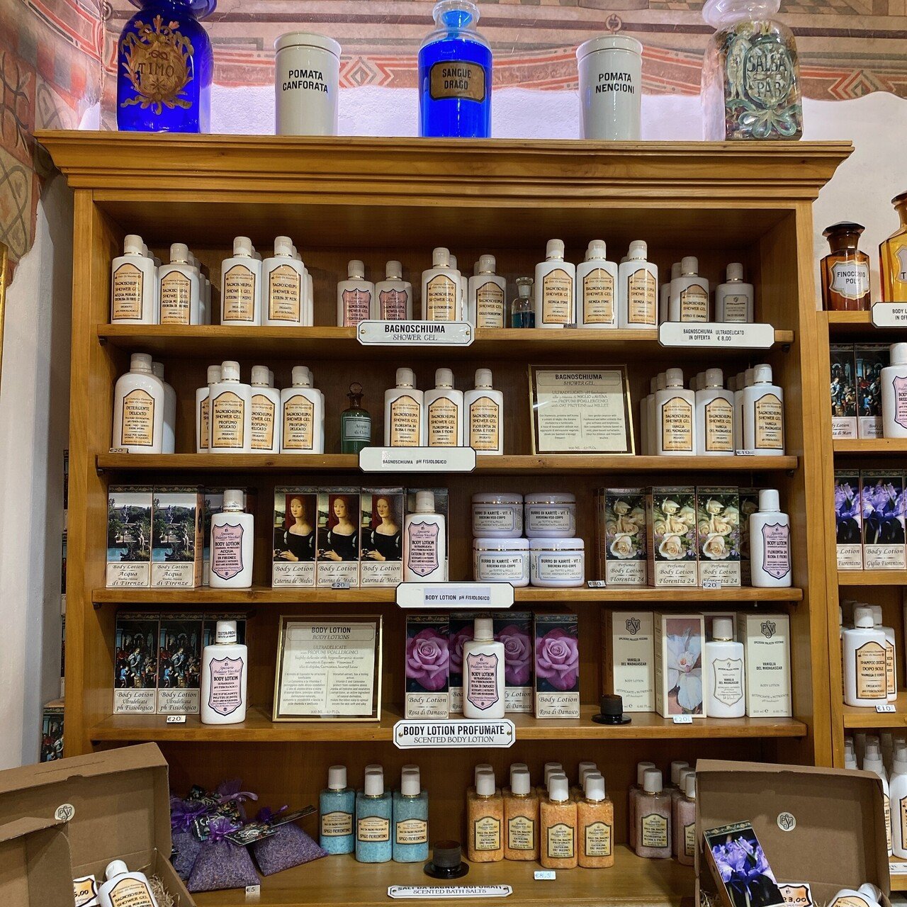 スペツィエリエ・パラッツォ ・ヴェッキオ（Spezierie Palazzo Vecchio