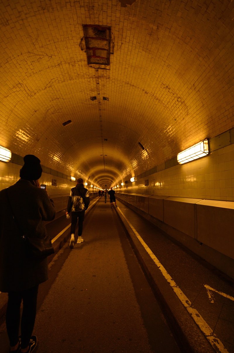 旧エルベトンネル