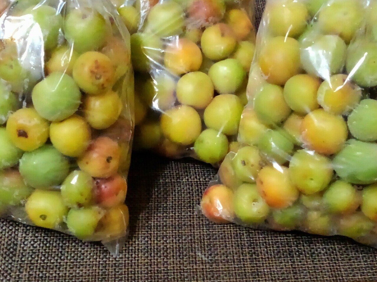 梅干を漬けました 柴田百合子 Note