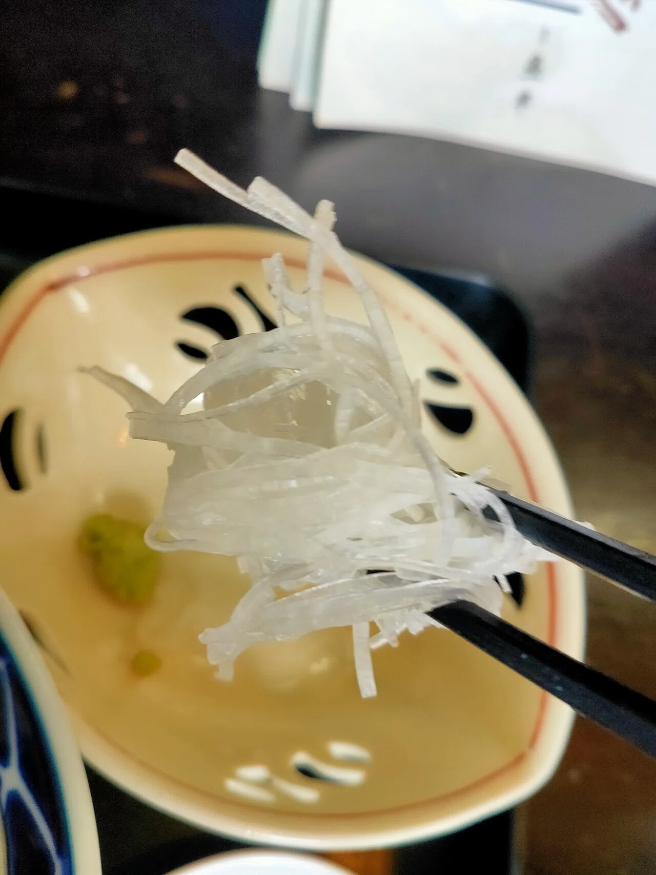 新鮮！品数多い！お値打ち！金沢武家屋敷跡近く「魚半」の日替わり定食 