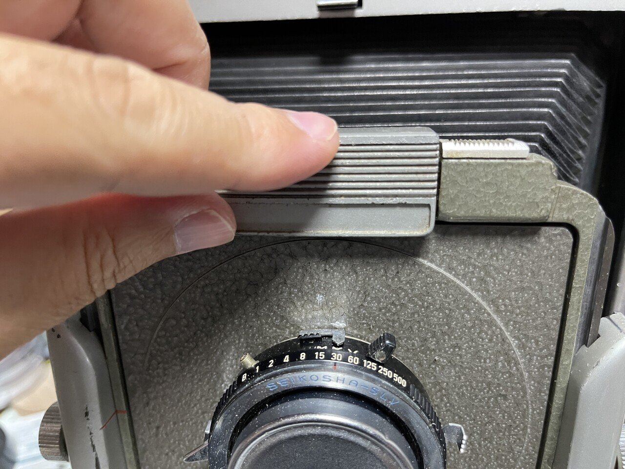 鉱脈の奥深くへ｜怪力熊男