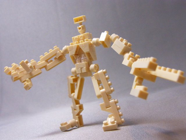 恐竜の骨を組み替えて、ロボットが誕生した。