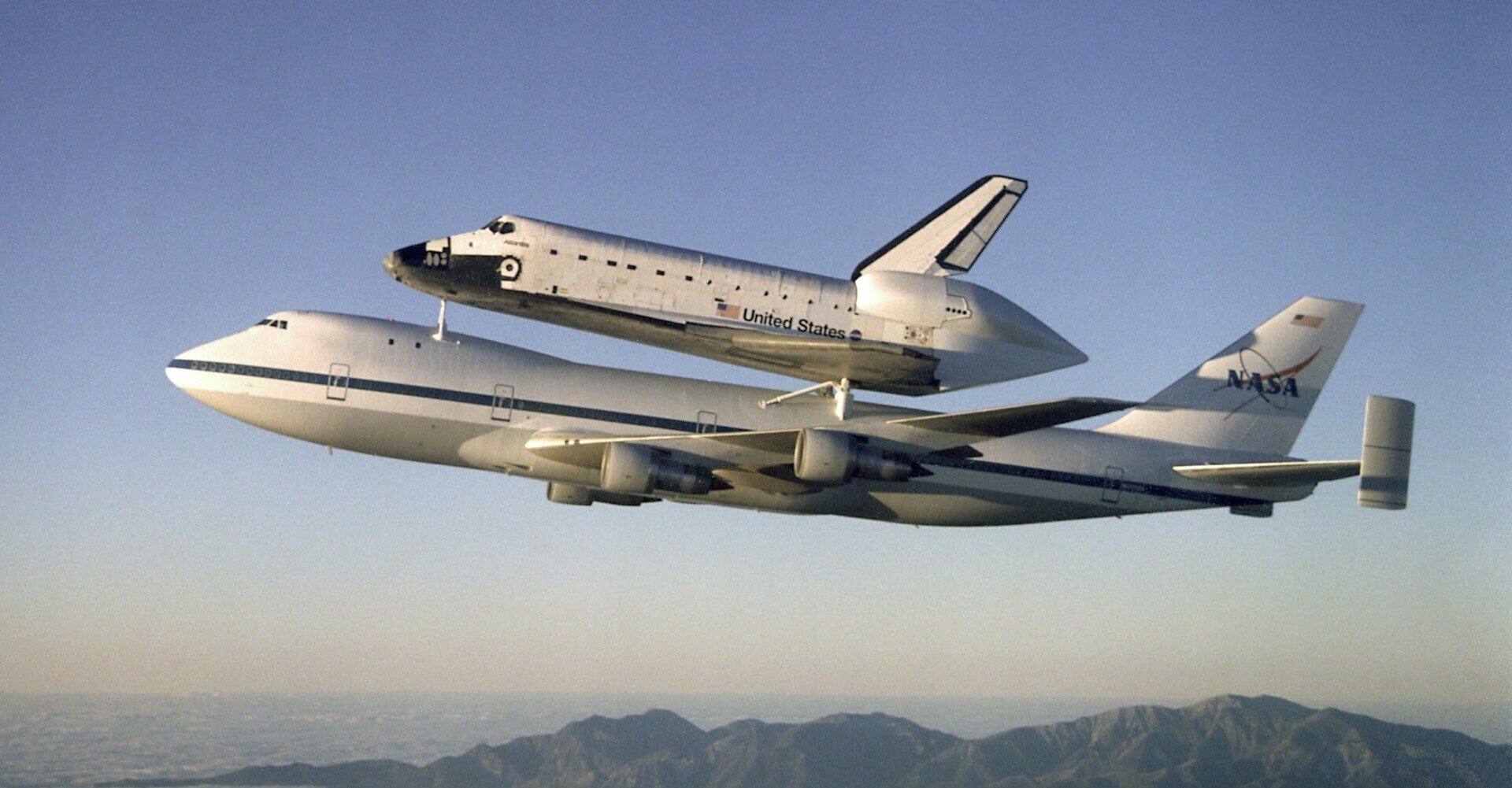 得意を活かす！！～スペースシャトルをおんぶするシャトル輸送機