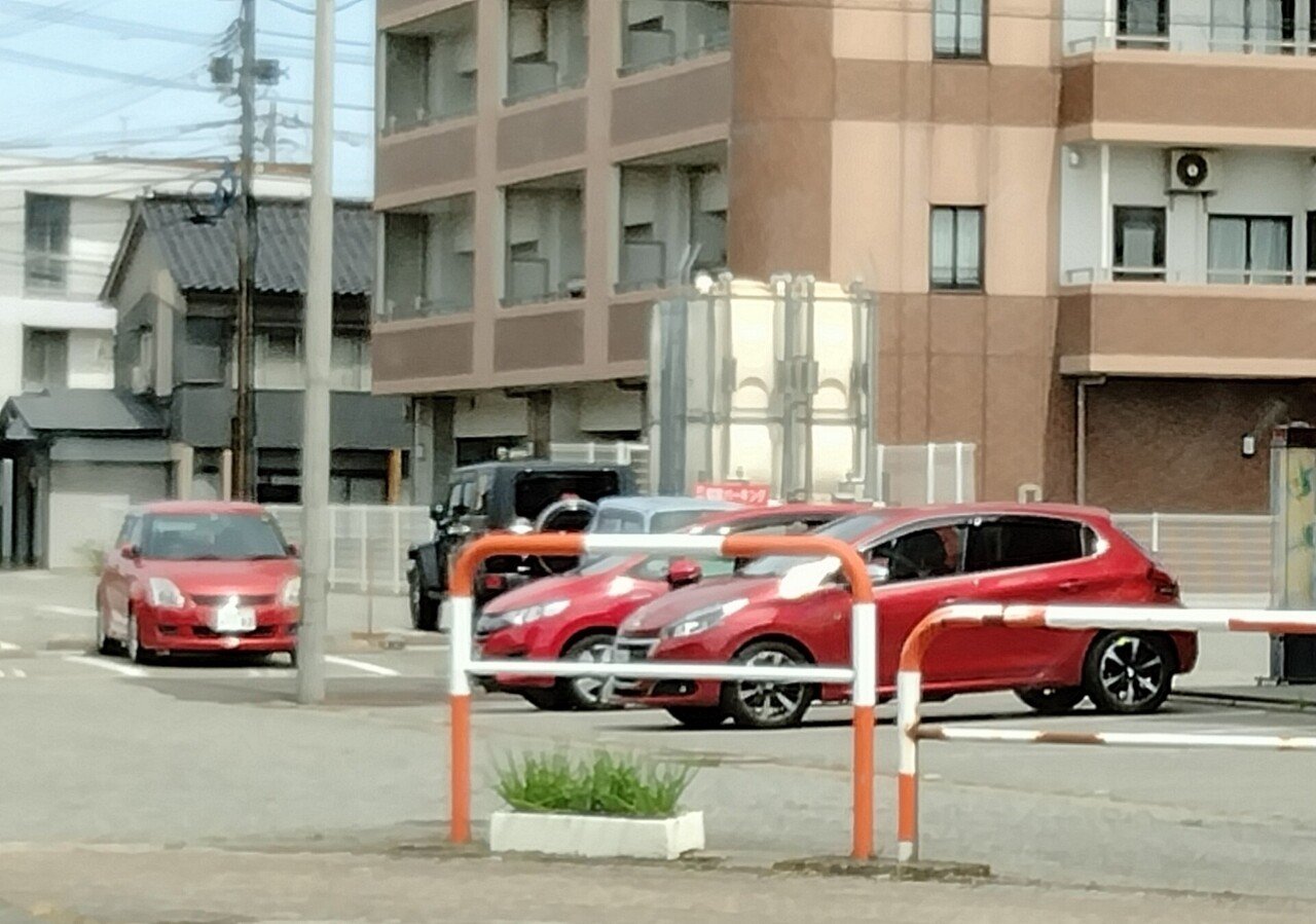 最近 赤い車をよく見る のは変化のサインかも ゆるリナ ふわっと自由に生きる Note