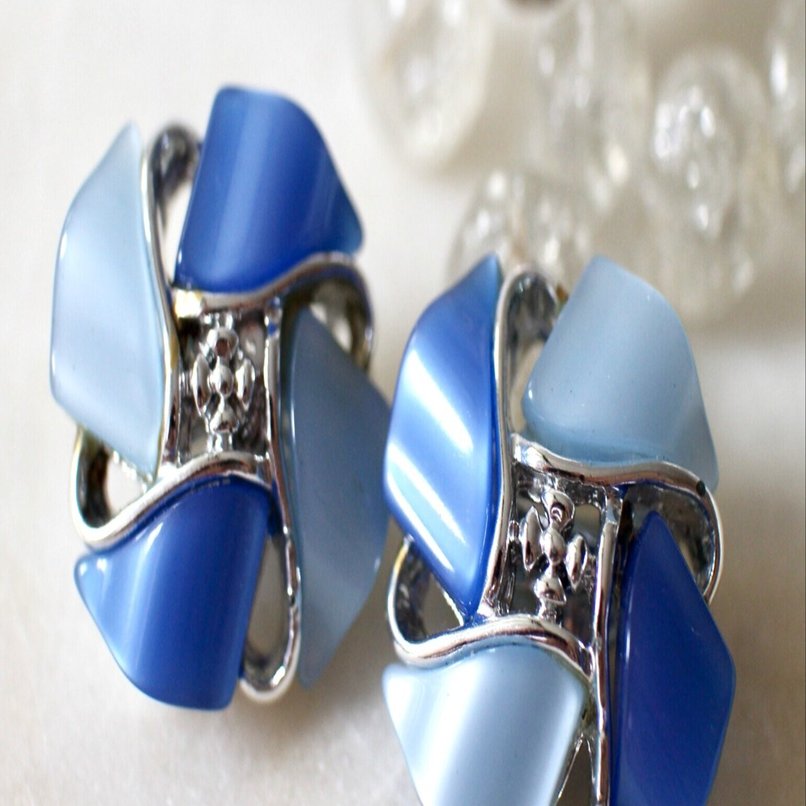 アンティーク・ヴィンテージの用語集：【素材】ルーサイト(Lucite