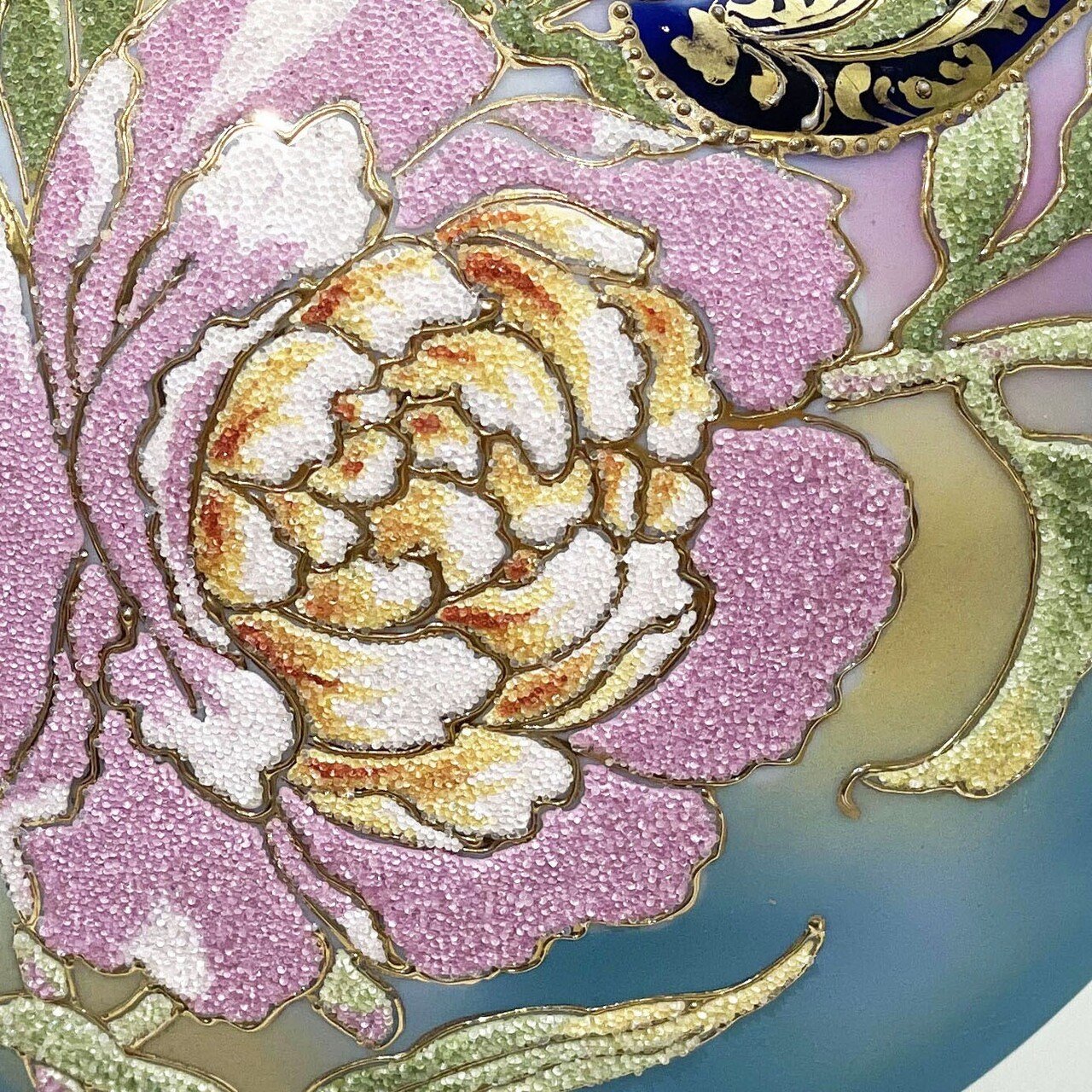 幻の陶磁器」とよばれたコラレン｜横山美術館