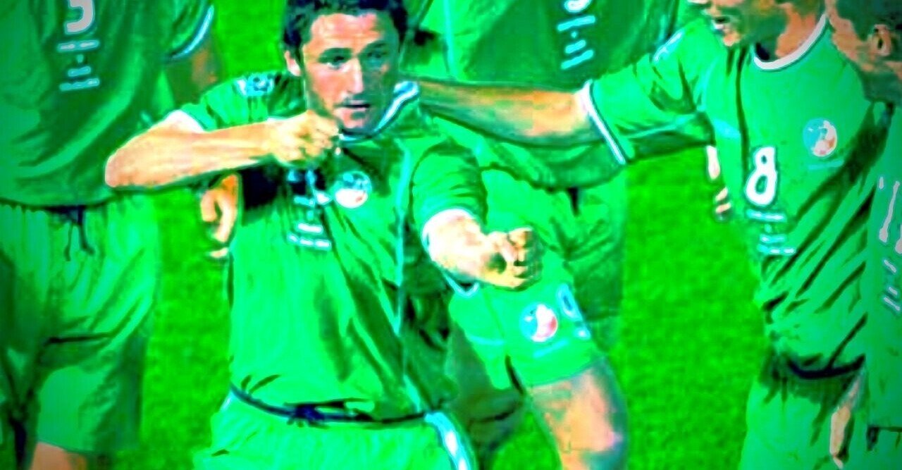 ロビー・キーンのゴール。アイルランドサポーターたちと飛び上がった