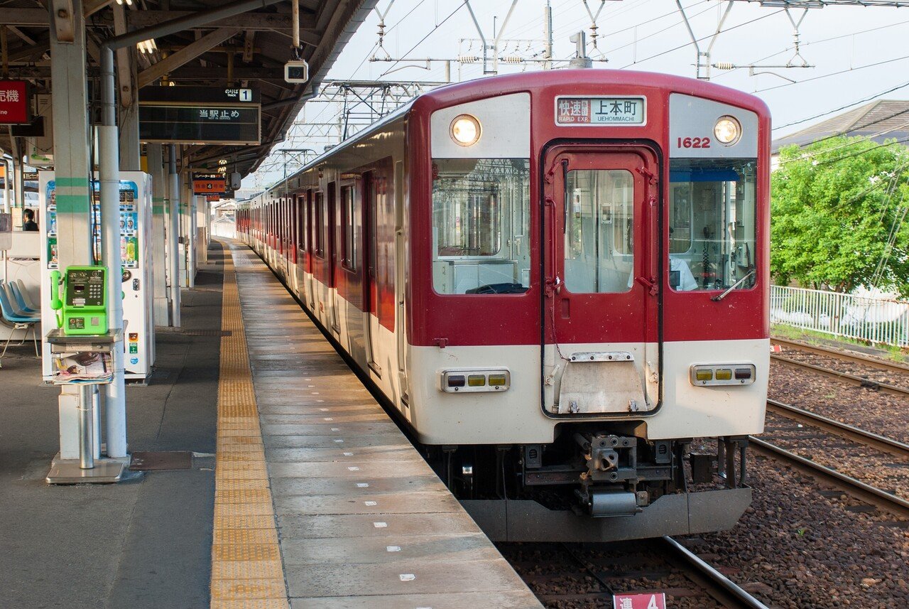 名張駅にて①:2011.8.12|10年前の鉄道写真 / れいろく