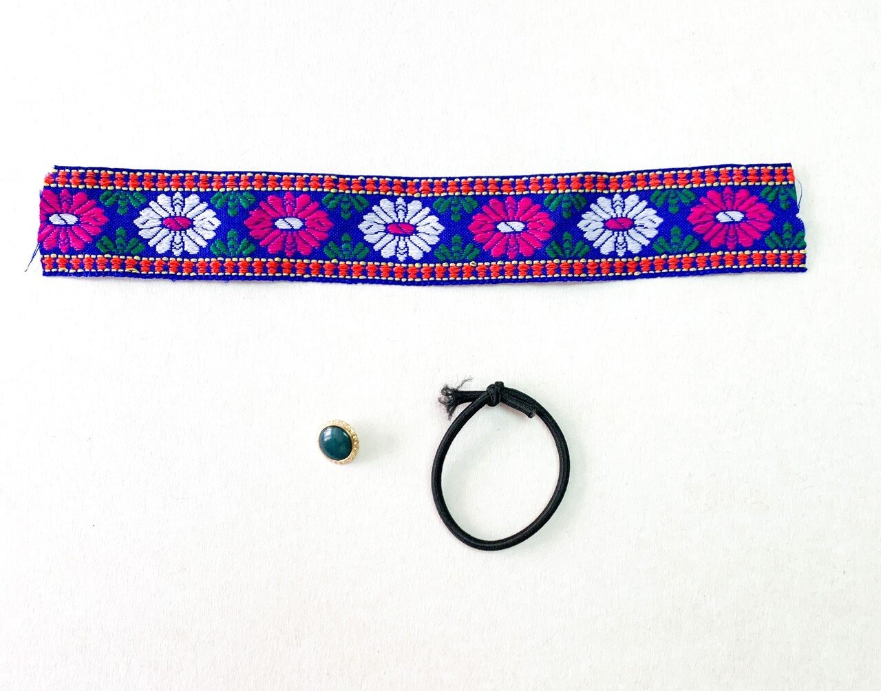 チロリアンテープの髪飾りの作り方 Hironoc Note チロリアンテープの髪飾りの作り方 Hironoc Note