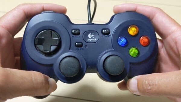 デッドバイデイライト Dbd 初心者向けコントローラー ホールド連射機能付きがおすすめ 1blog Note