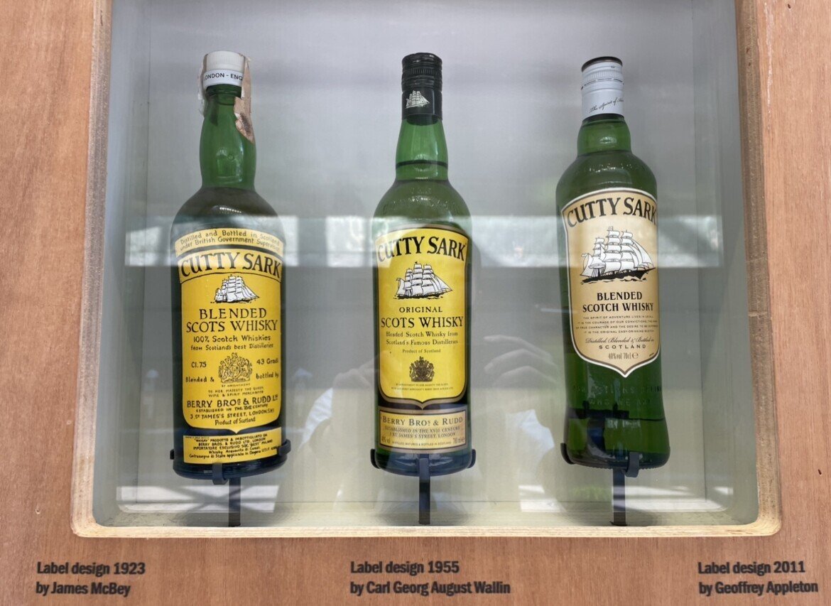 ■G956■英国/イギリス■CUTTＹ SARK/カティーサーク■ティークリッパー■快速船■帆船模型/船舶模型■海洋■完成品■大航海時代■ : カティサーク 12年 40度 700ml (カティーサーク) : 食品