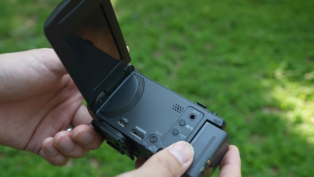 ローコストな配信ビデオカメラ「Panasonic V480MS」のレビュー ローコストな配信ビデオカメラ「Panasonic V480MS」のレビュー