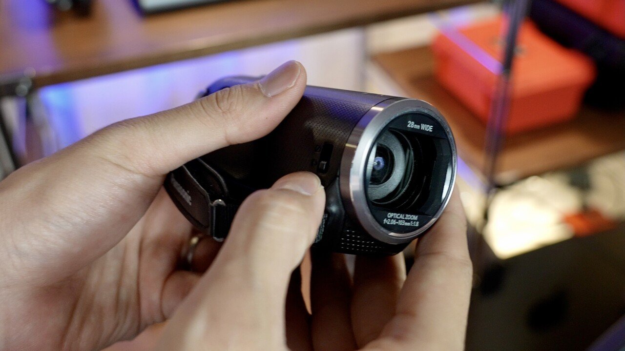 ローコストな配信ビデオカメラ「Panasonic V480MS」のレビュー ローコストな配信ビデオカメラ「Panasonic V480MS」のレビュー