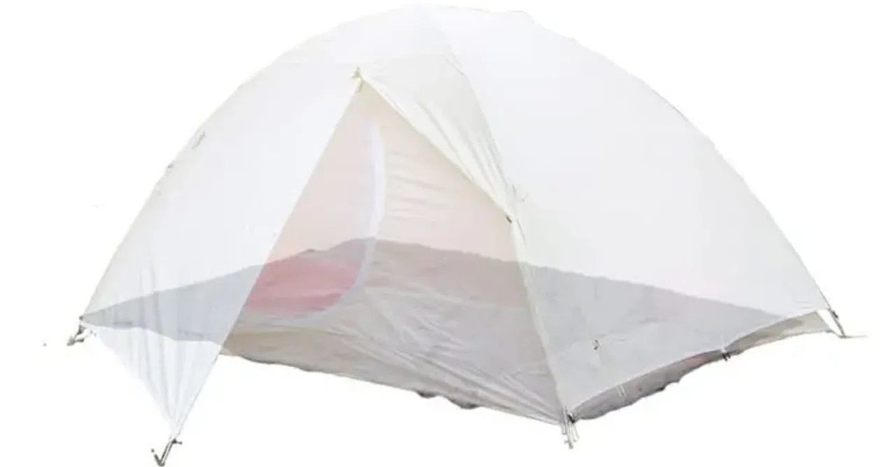 おにぎりの中で海苔を敷いて明太子の中で眠る。「山と食欲と私」と