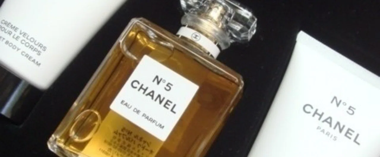 CHANEL NO.5の季節｜kaoruchy