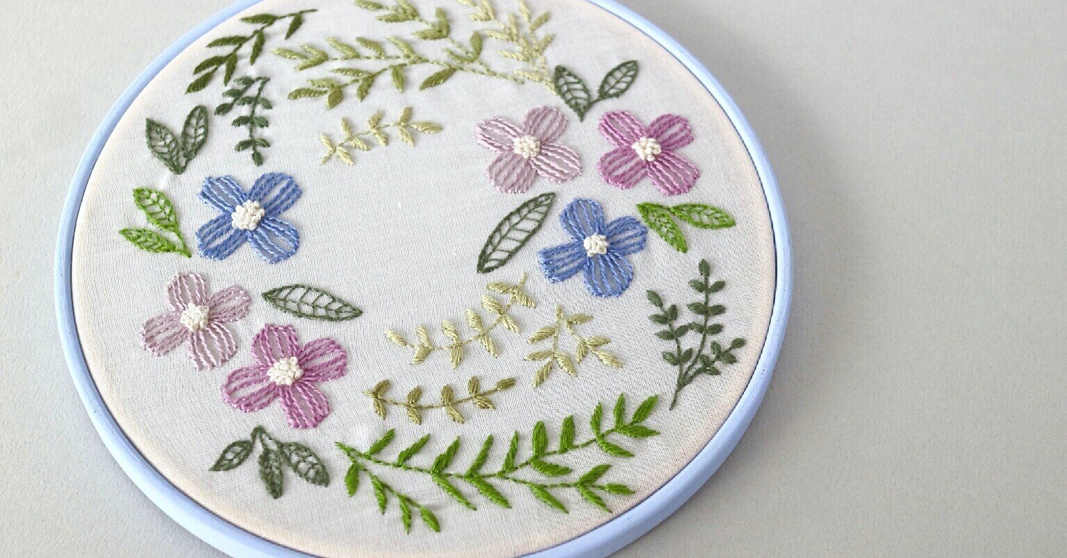 花柄刺繍が綺麗可愛い♡オレンジフラワーの刺繍カチューシャ♡ホワイト ...