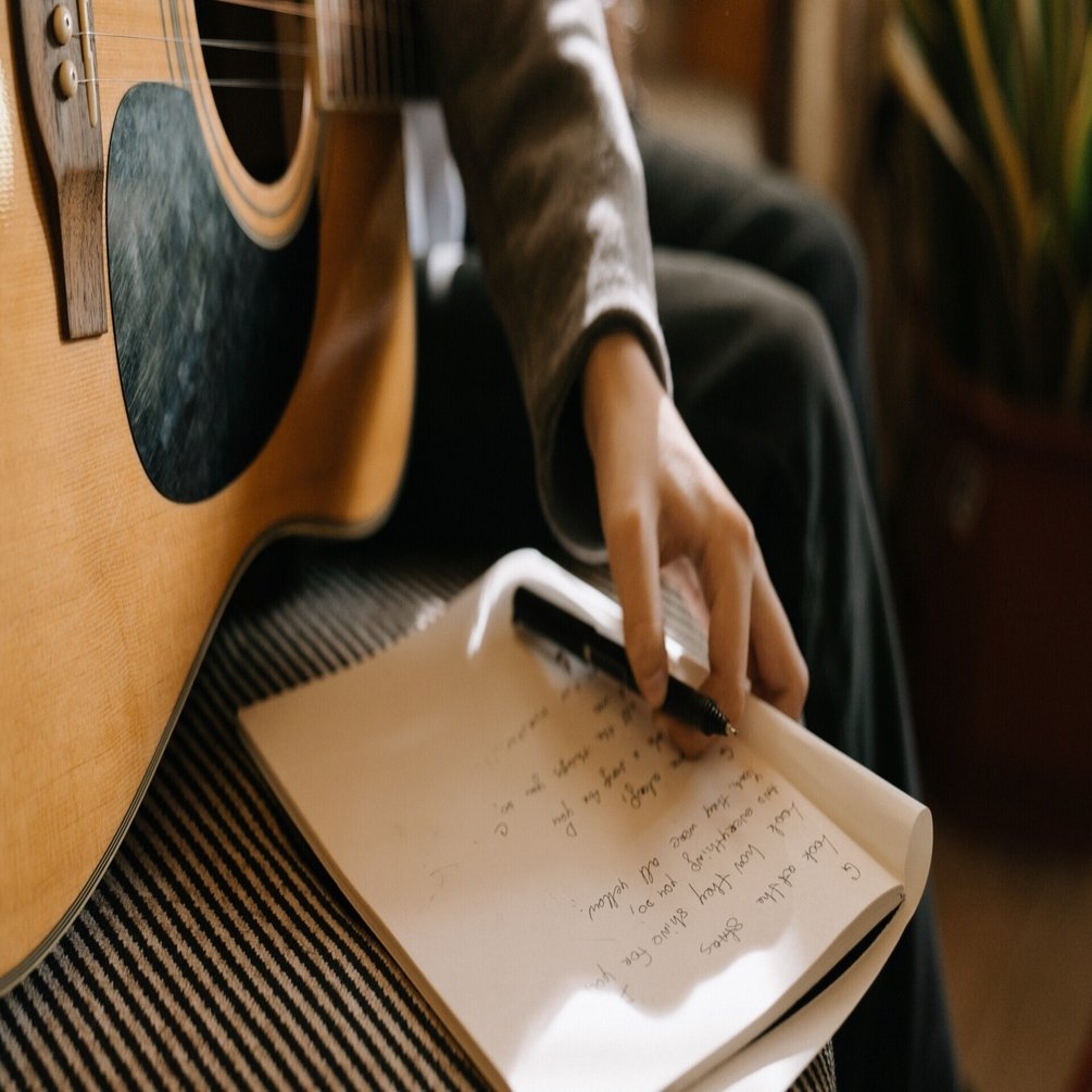 8小節のみの作曲にアクセントをつけるには King Tiptoe Note