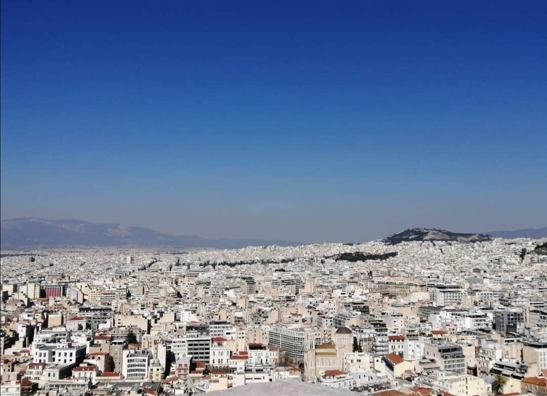 白い建物が印象的なギリシャ アテネの街並み 旅好きハッシー Note 白い建物が印象的なギリシャ アテネの街並み 旅好きハッシー Note