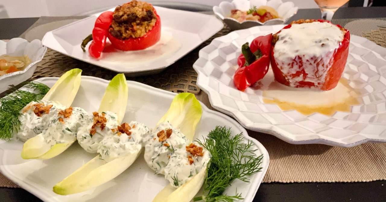 ブルガリアの白雪姫な食卓〜スネジャンカとパプリカの詰め物｜ユイじょり, image size:1280x671