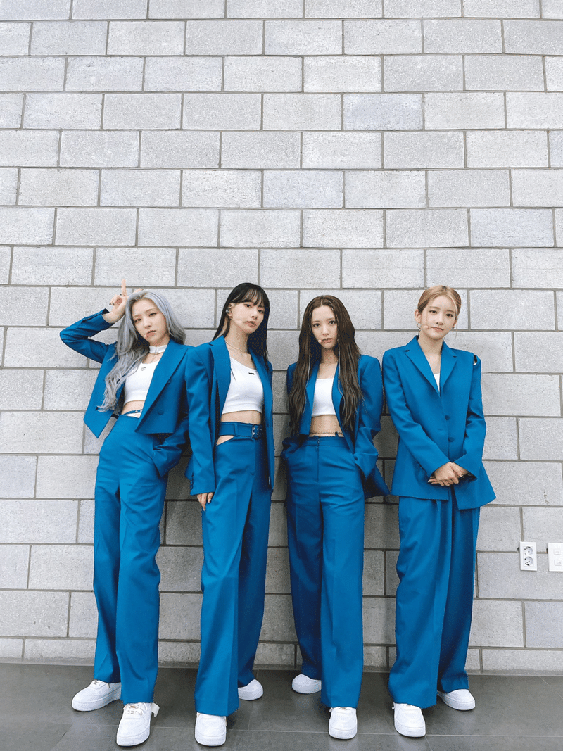 Itzyとwjsn The Blackで比較するスーツ衣装 考察 オレンジ Note