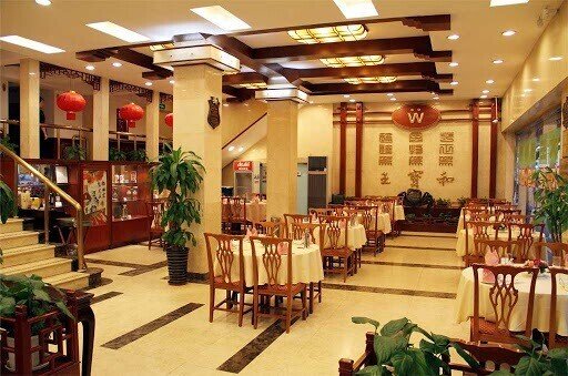 中国語 の 発音 Can 第一声で 餐 餐厅 で食堂やレストランという意味 店に入るとよく 你们几位 何名様ですか と聞かれる この 位 が 様 にあたる漢字で 中国の人が 三位 と 位 をつ かくびん 中国語発音サポーター 相互フォロー中 Note