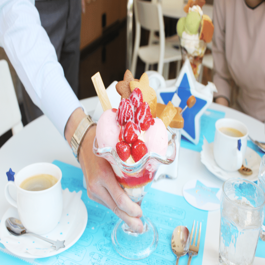 パフェテラス ミルキーウェイ＠池袋 吉田久満さん（昭59営）｜立教大学