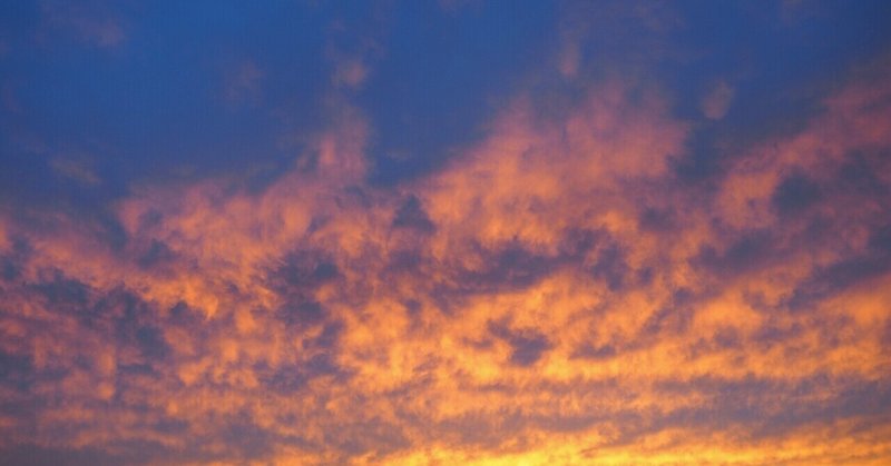 第25候 金色の 夕焼け雲に 夏至想う