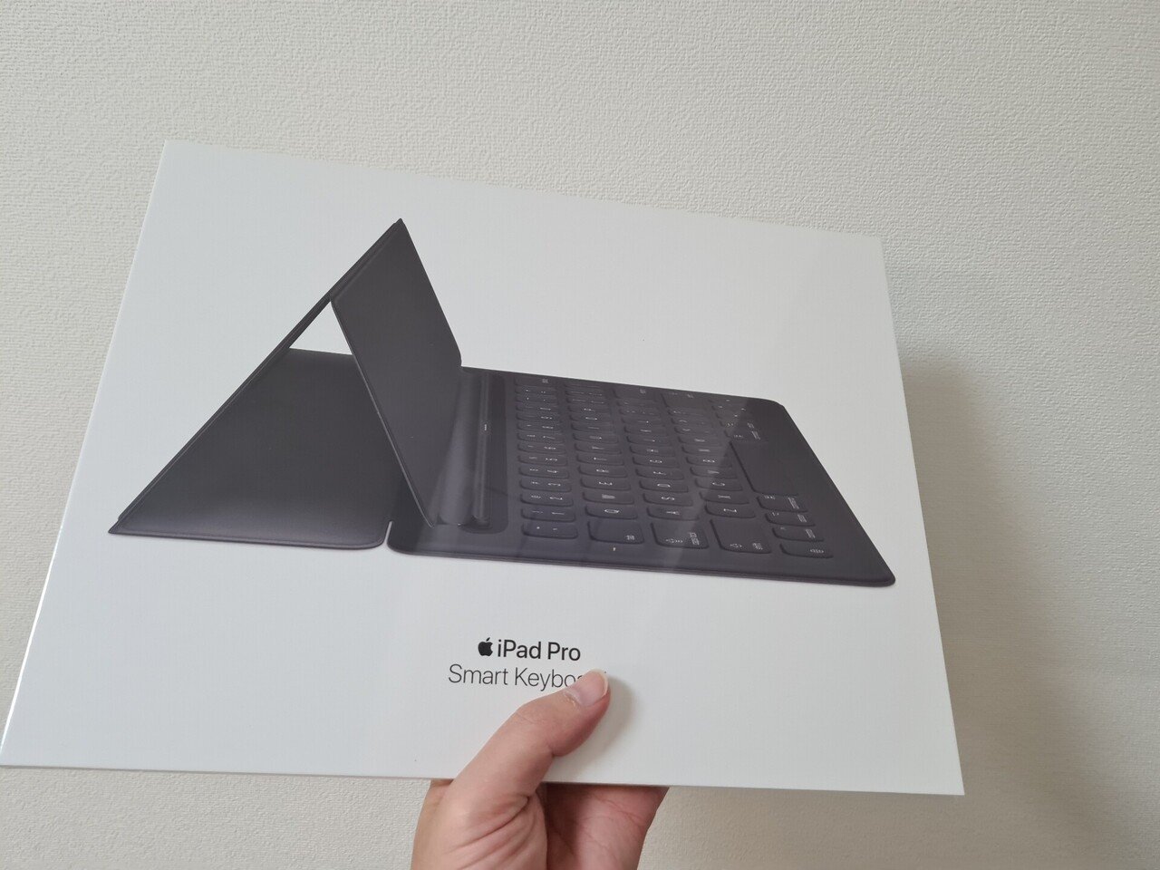 iPad pro 12.9インチ256GB Smartkeyboard付 9.7インチ iPad Pro で 12.9インチ iPad Pro用 SmartKeyboard は