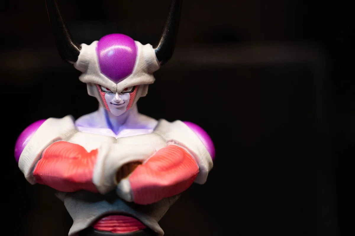 ドラゴンボール：超彩色】実は一番かっこいい顔の「フリーザ第二形態 