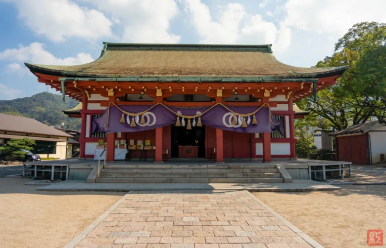 亀山神社社殿