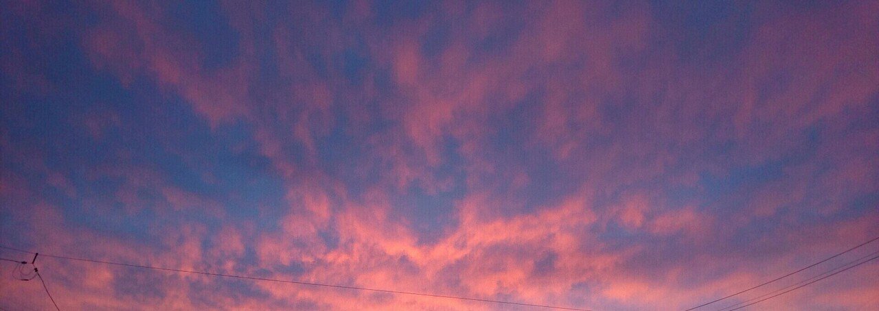 ピンク 紫 オレンジ色 鮮やかな夕焼け空がすき 菜戸つみれ Note