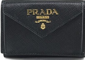 プラダ財布